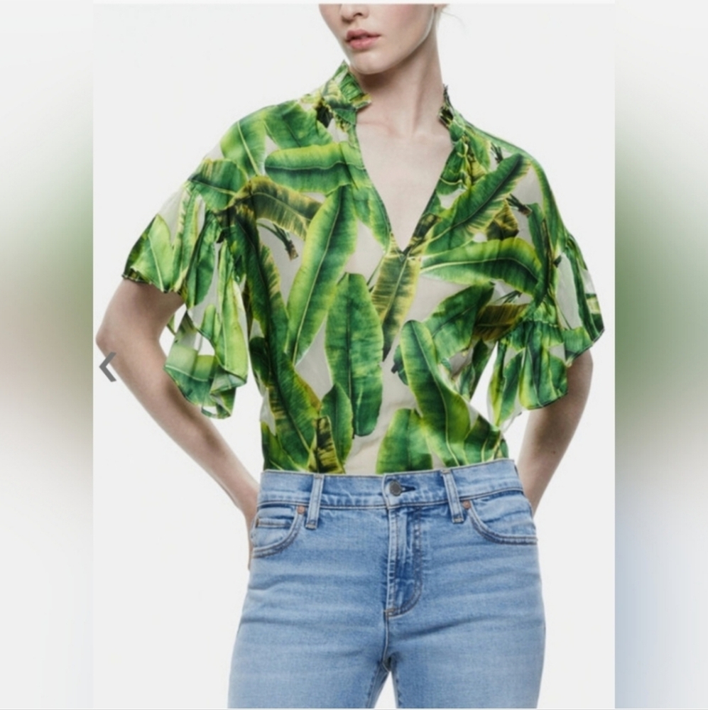 Alice + Olivia  Palm Julius  Flutter Sleeve Top Size XS NWOT - Picture 4 of 7